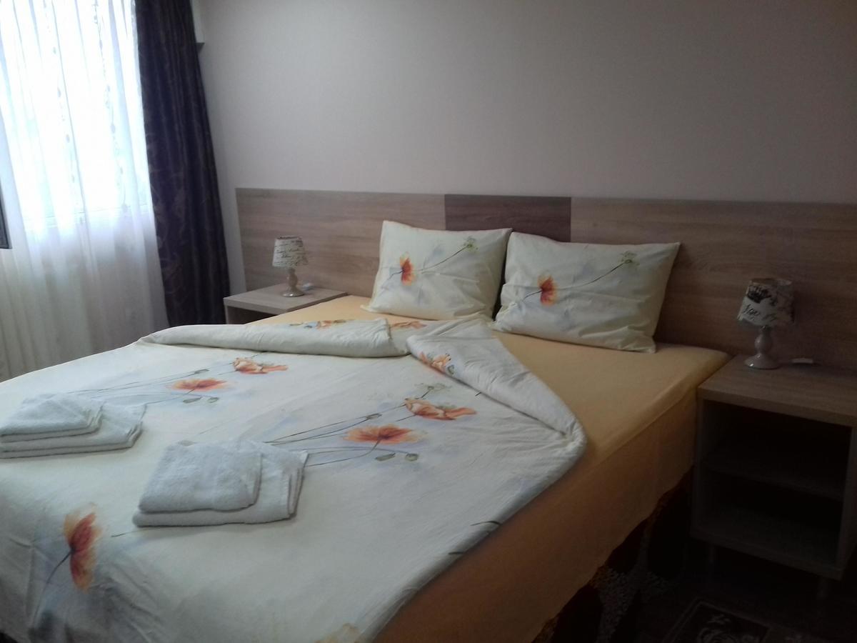 Hotel Casa Paul à Galaţi Extérieur photo