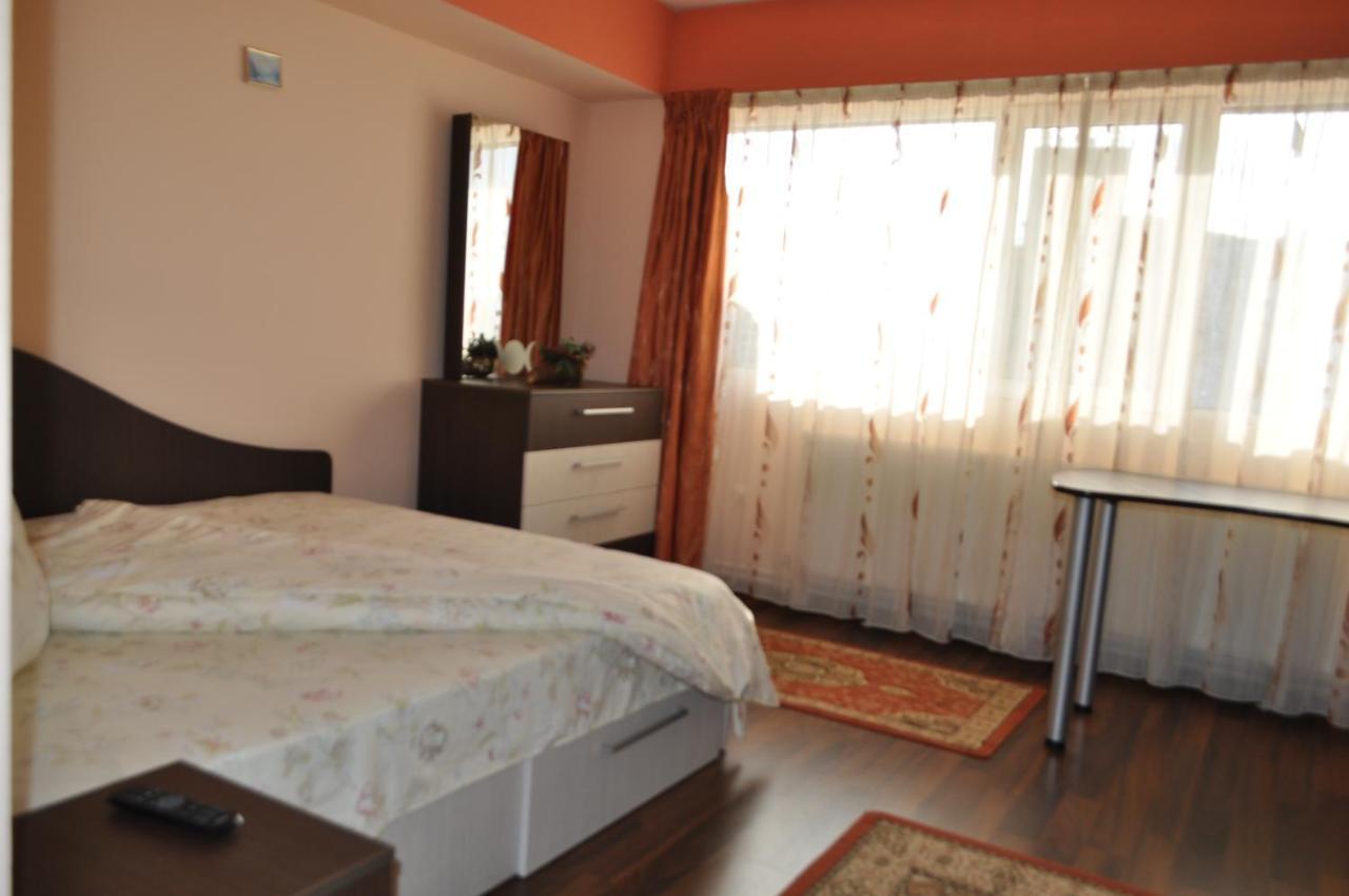 Hotel Casa Paul à Galaţi Extérieur photo