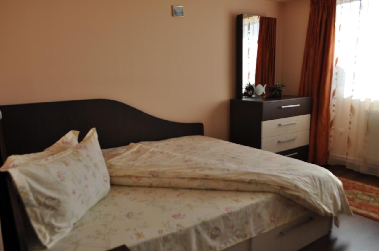 Hotel Casa Paul à Galaţi Extérieur photo