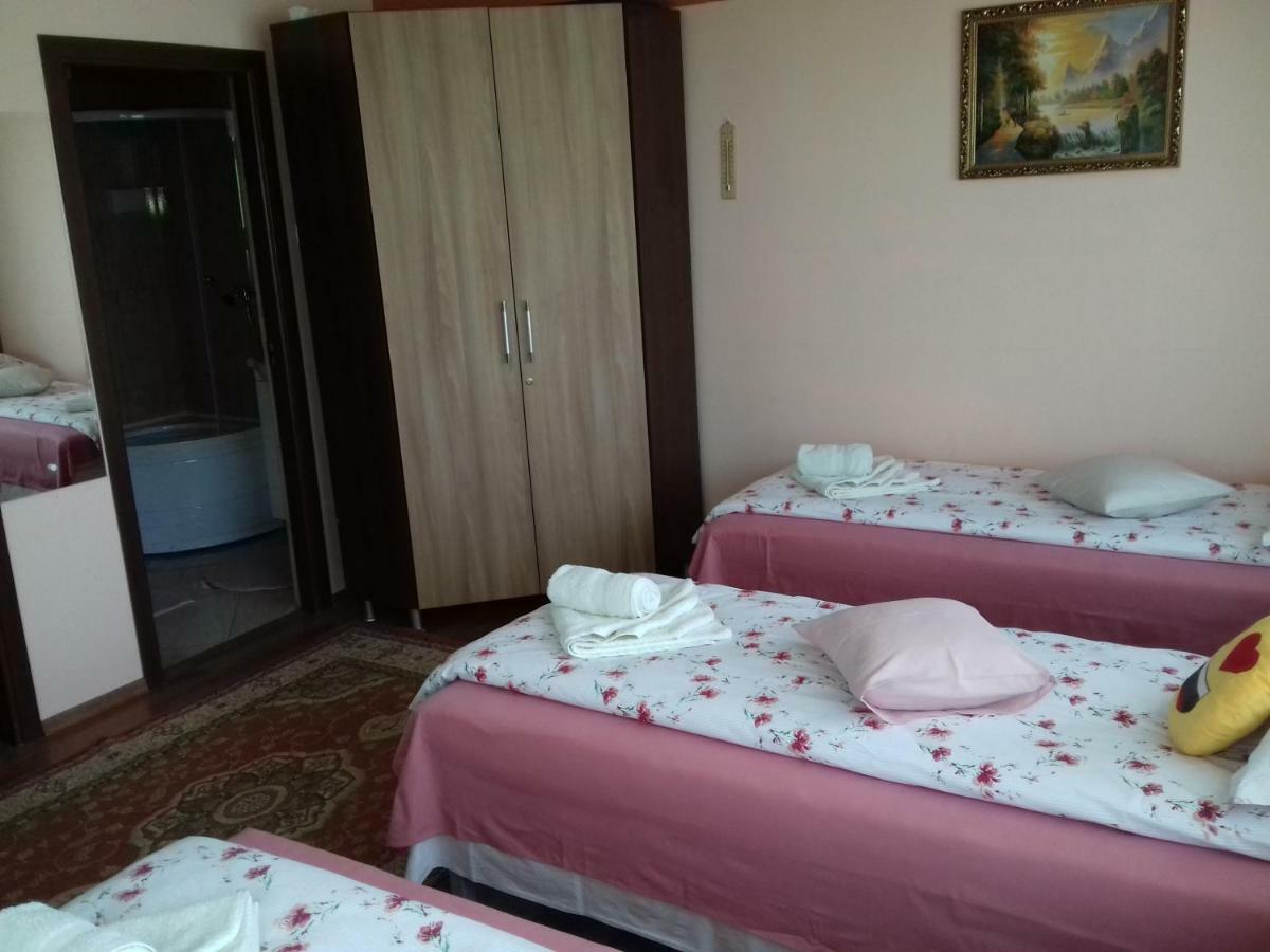Hotel Casa Paul à Galaţi Extérieur photo