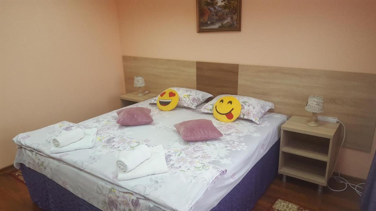 Hotel Casa Paul à Galaţi Extérieur photo